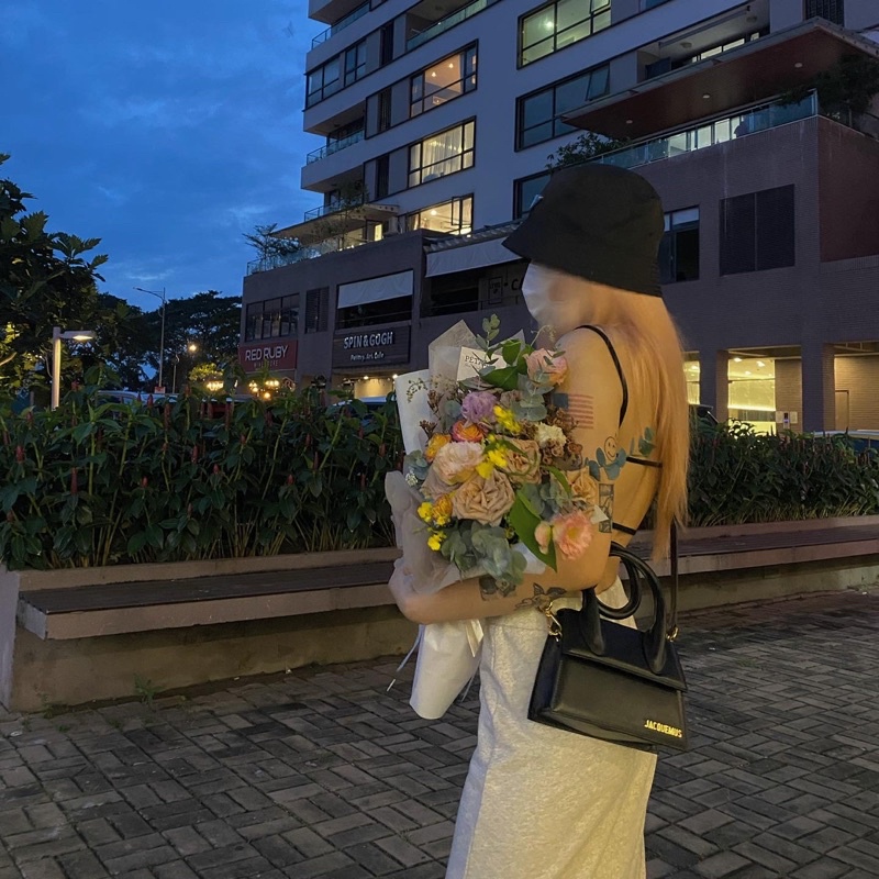 ADDSOMESUGAR Áo Pettie Bra