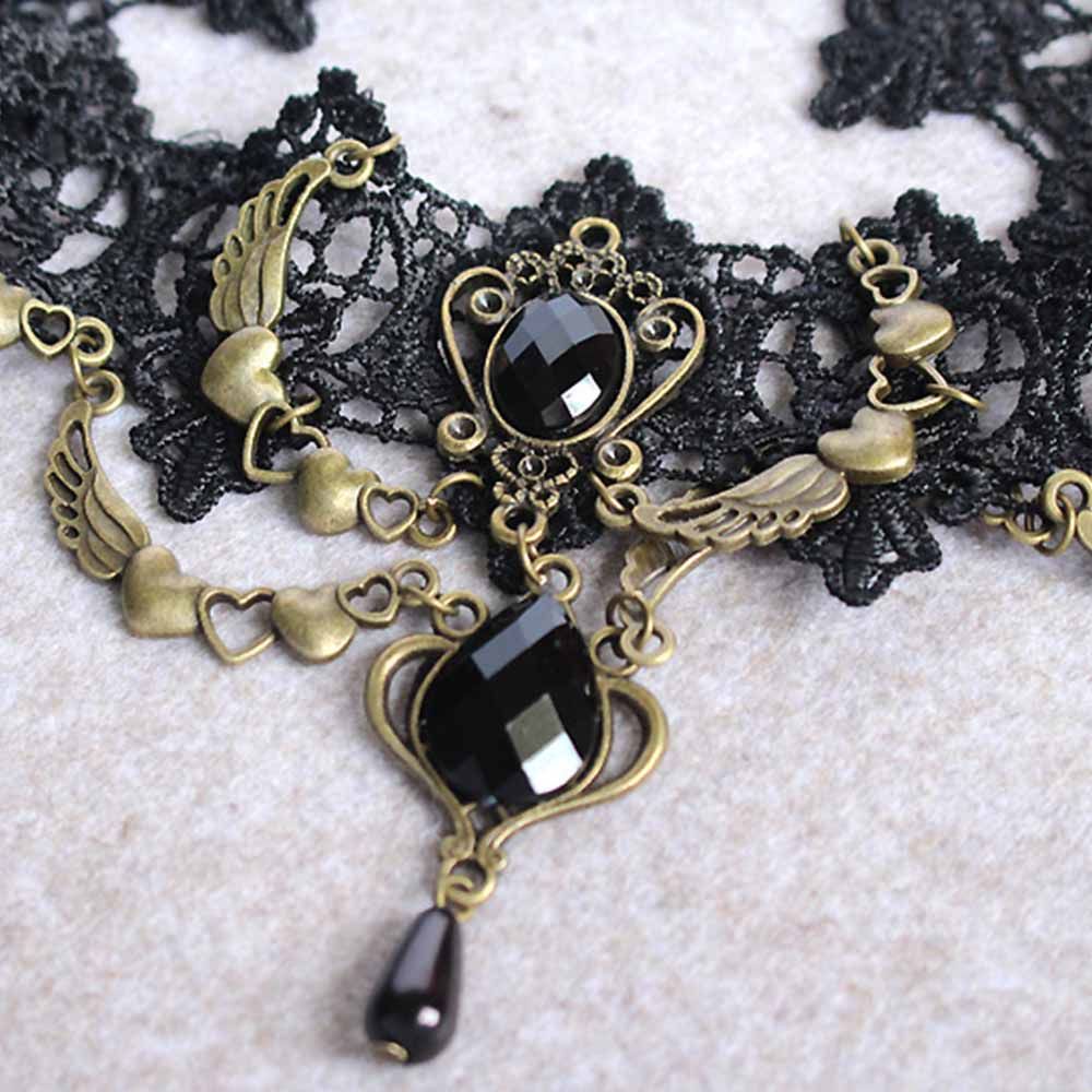 Vòng cổ choker phối ren phong cách Gothic cổ điển thời trang ấn tượng
