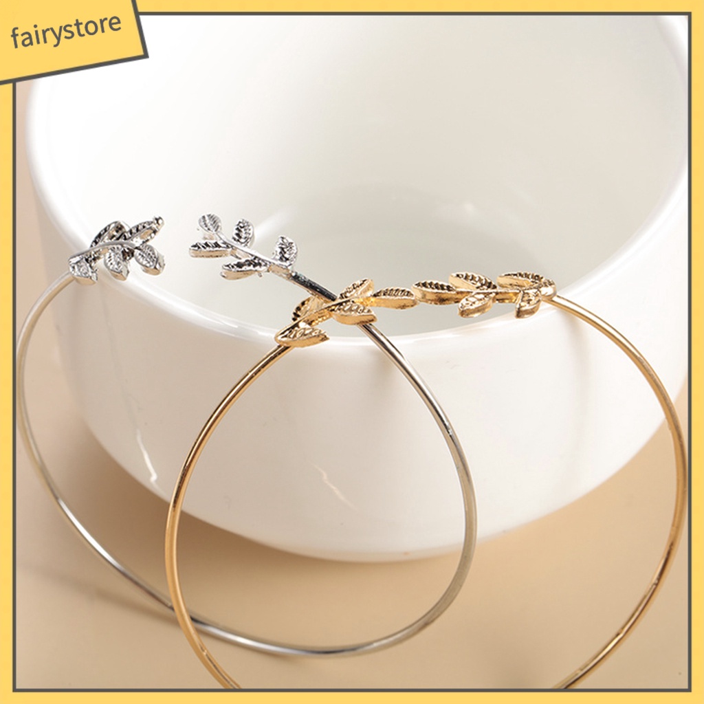 Vòng Tay Hở Hình Chiếc Lá Sáng Tạo Có Thể Điều Chỉnh Dành Cho Nữ