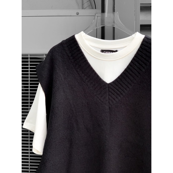 Áo gile len trơn cổ V basic form rộng oversize - CHUBBIE Wooden Top | BigBuy360 - bigbuy360.vn