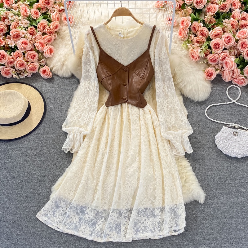Set váy màu be chất ren hoa 2 lớp có size + vest hai dây