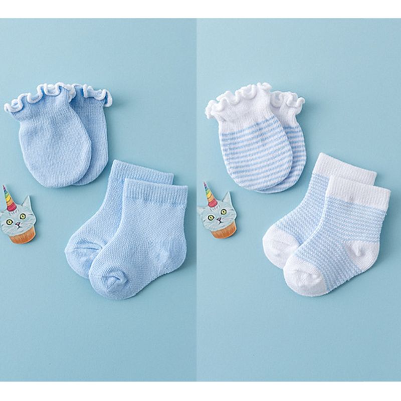 2 Đôi Găng Tay Và 2 Đôi Vớ Chống Xước Cho Bé 0-6 Tháng Tuổi