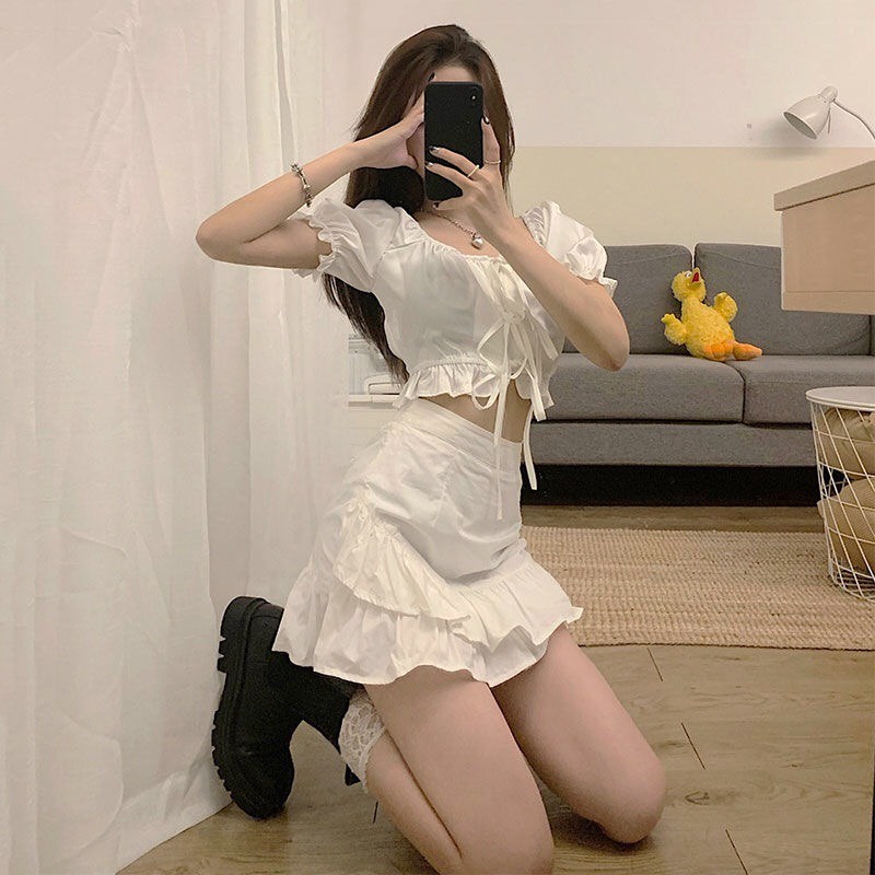Set áo thun crop top + chân váy Perty xếp li phong cách Hàn Quốc thời trang cho nữ