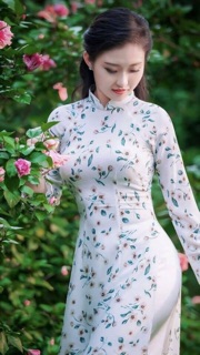 Bộ áo dài hoa cúc