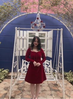Váy nhung đỏ