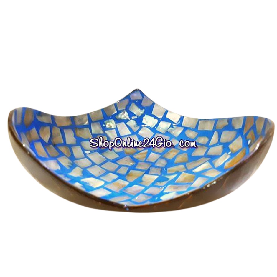 DĨA GÁO DỪA HÌNH CHIẾC LÁ SƠN MÀI – CẨN TRỨNG  - KHẢM TRAI- CẨN MẶT TRONG. MSP 432