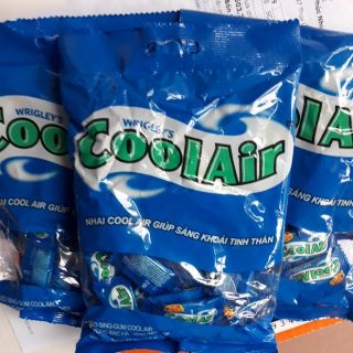 Combo 3 gói kẹo cao su CoolAir 1 gói 50c.
