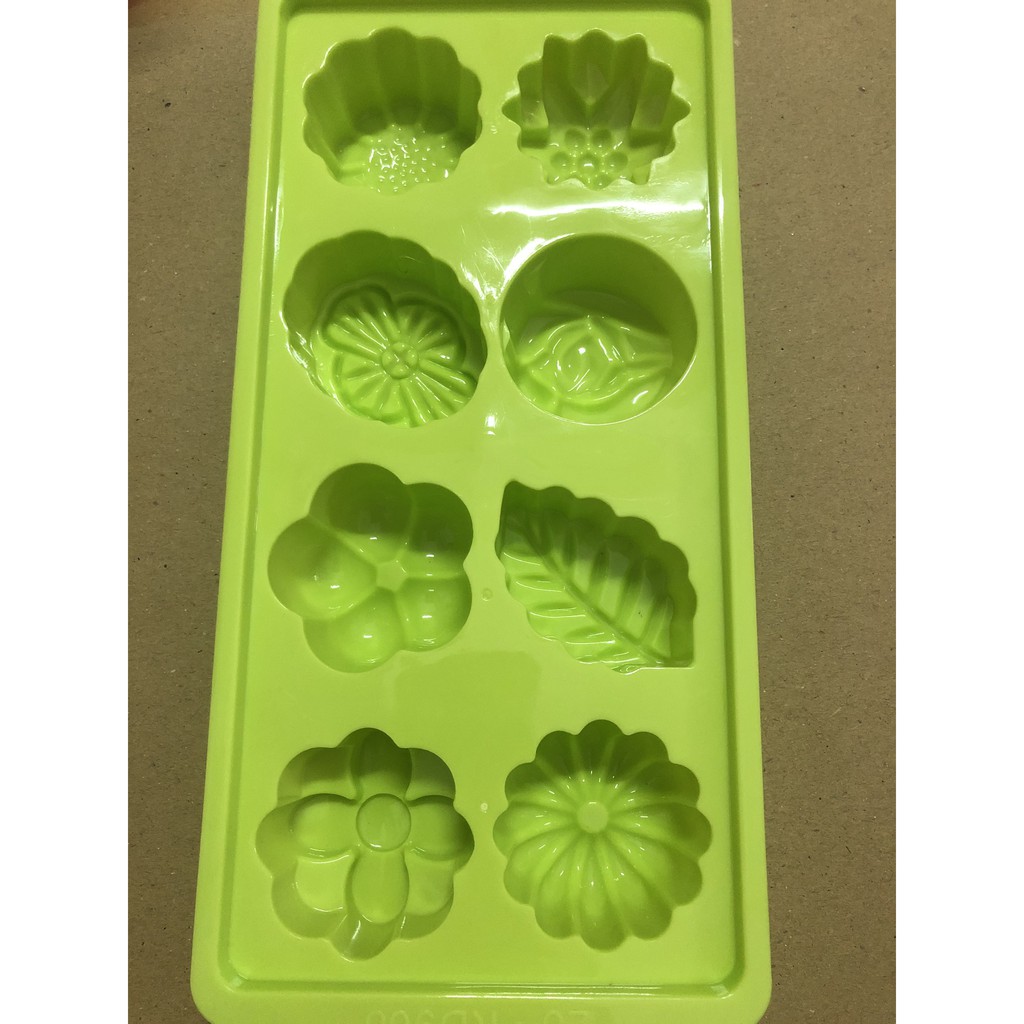 Khay Làm Đá Thạch Rau Câu 8 Ô Kiểu Dáng Hoa Lá Đẹp Mắt