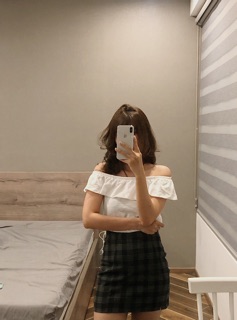 Chân váy sọc caro