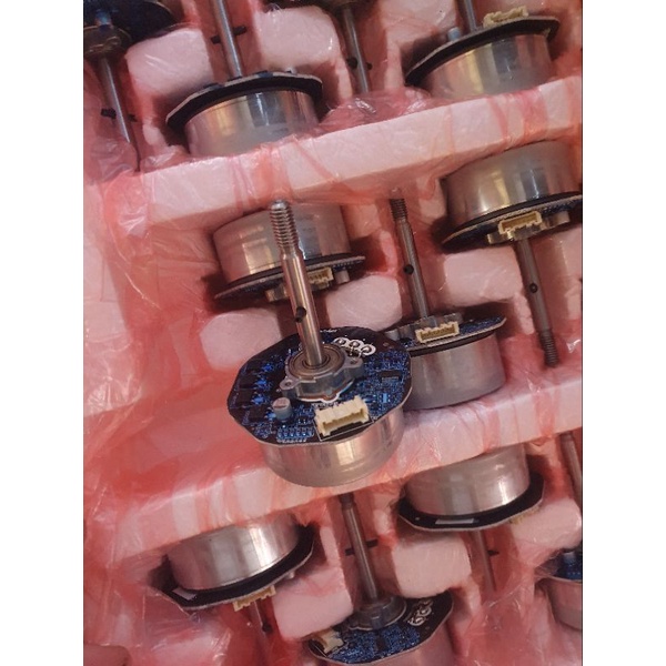 Động cơ không chổi than BLDC chế quạt Nidec 24V 84W ,Motor brushless BLDC không chổi than , Đầu quạt tích điện