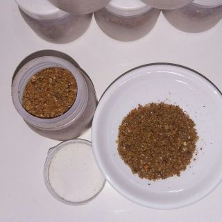 Sỉ 1 lốc muối tiêu lốp( 12 hủ)