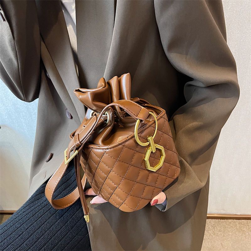 Túi Hộp Dáng Vuông Nhỏ Có Dây Rút Phong Cách Retro Thời Trang Cao Cấp 2022 Cho Nữ