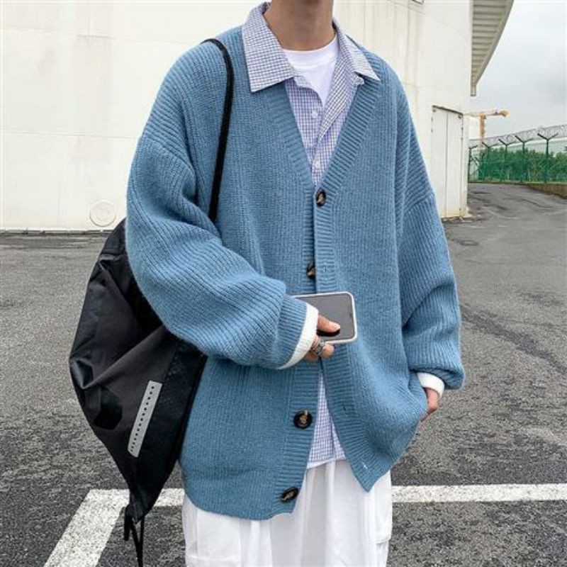 Áo cardigan nam nữ mặc tất ạ