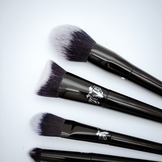 Bộ 4 Cọ Trang Điểm Kat Von D (KVD)
