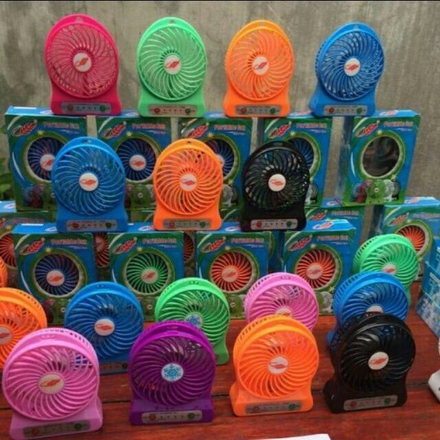 Quạt 3 Tốc Độ Dùng Pin Sạc-Có Đèn Pin | BigBuy360 - bigbuy360.vn