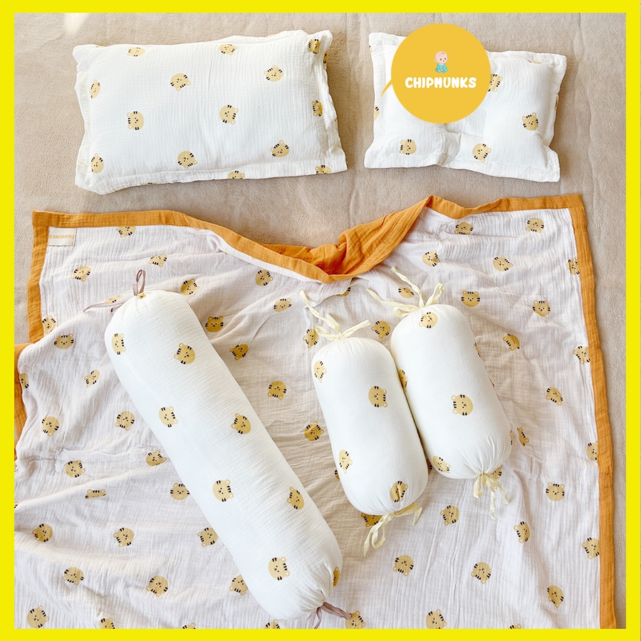 Bộ Chăn gối xô muslin cao cấp organic Chipmunks 4 lớp cho bé thấm hút nhanh, không gây kích ứng da hoạ tiết Tiểu hổ