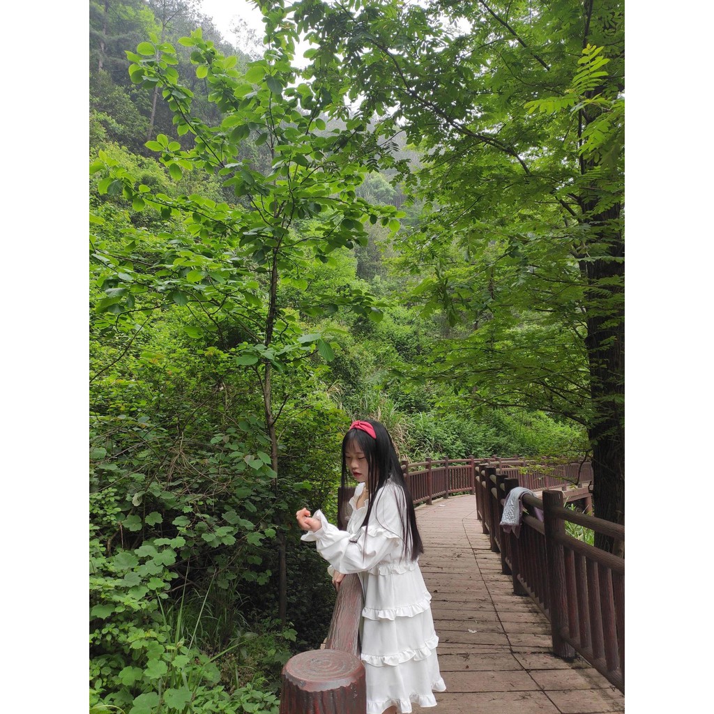 Đầm tầng trắng / đen dễ thương - D36