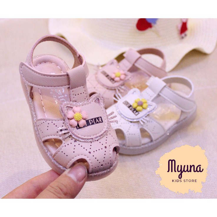 Sandal hình mèo Kitty xinh xắn cho bé 2 - 4 tuổi