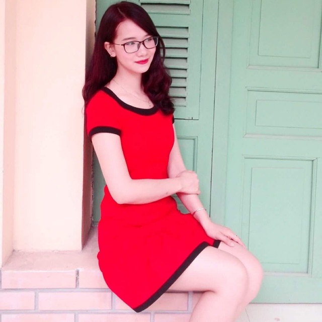 Váy đuôi cá size m