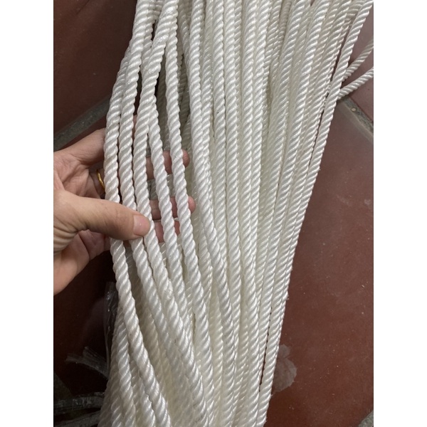 Dây thừng ,dây chạc nylon 8li  bền dai