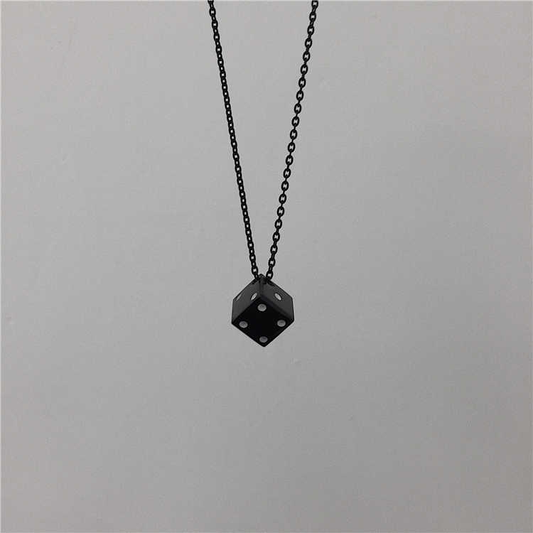 Dây Chuyền Mặt Xúc Xắc 13122dark Màu Đen Cho Nam Và Nữ
