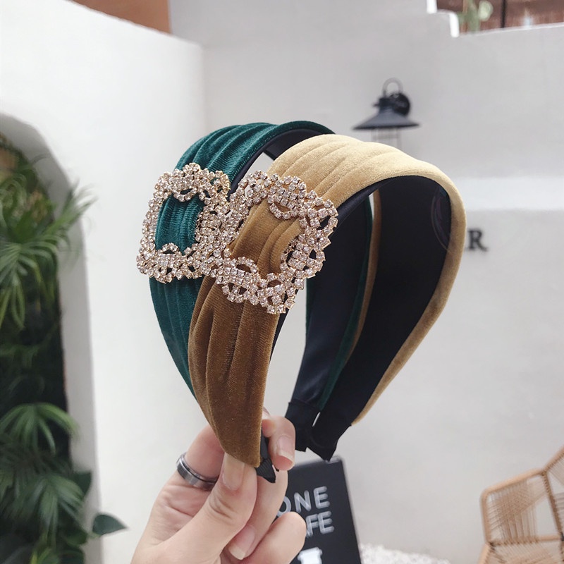 [Spot Free Shipping] Korea's New High-quality Boutique Hair Accessories Simple Temperament Diamond-studded Super Flash Headband Gold Velvet Broad-brimmed Headgear Ladies Accessories