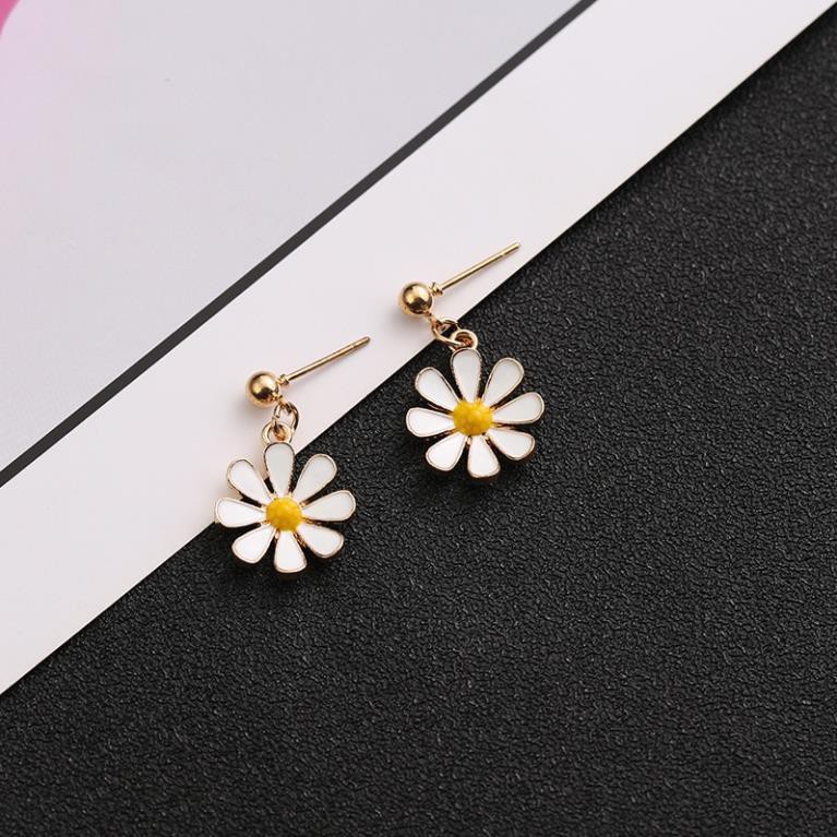 Khuyên Tai Nữ SOLANO Bông Tai Thời Trang Hàn Quốc Hoa Tai Hình Hoa Cúc Xinh Xắn Cho Bạn Gái FA-001275