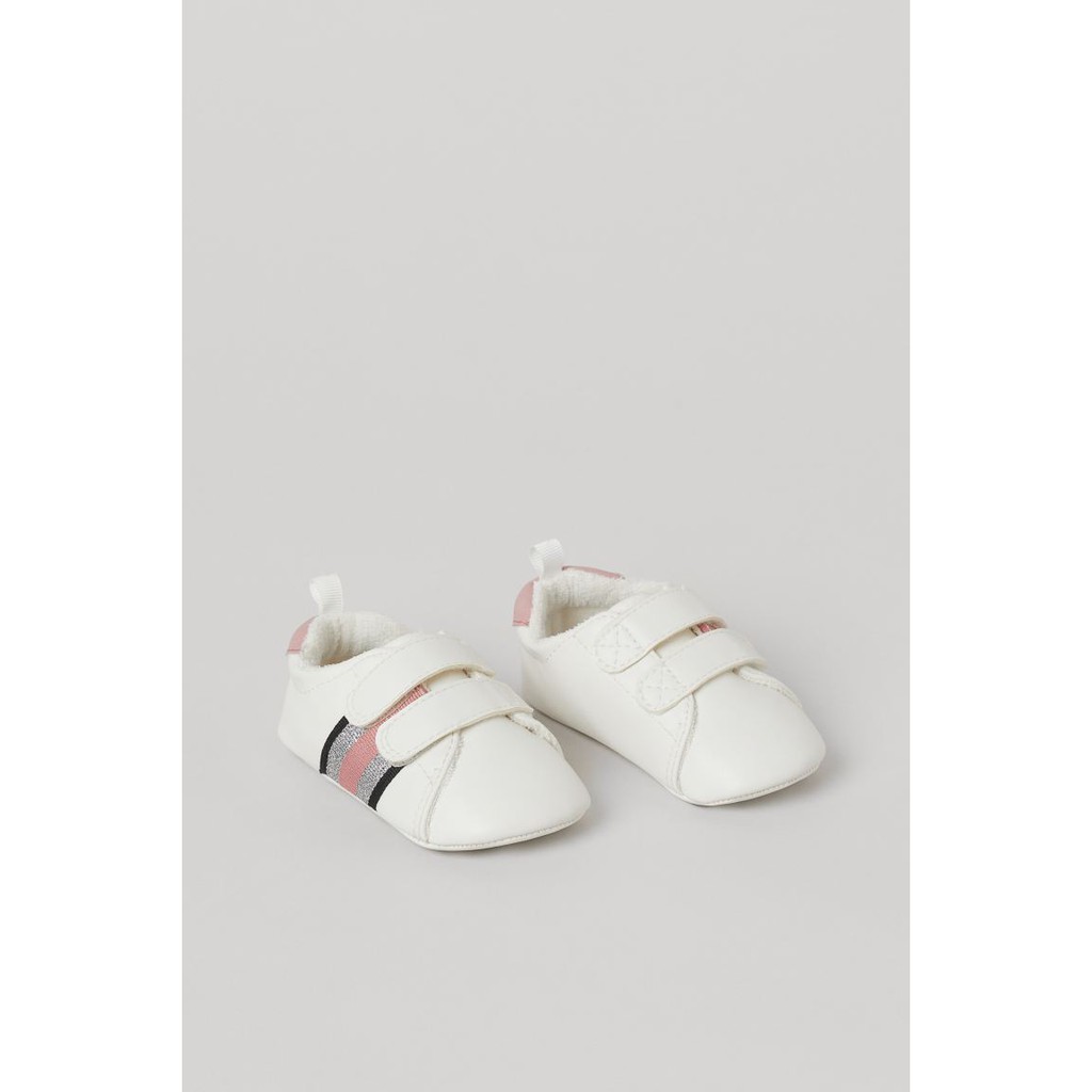 giày H&M sneaker dành cho bé sơ sinh