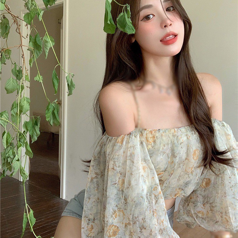 Áo Croptop Trễ Vai Tay Ngắn Hoạ Tiết Hoa Cho Phái Nữ