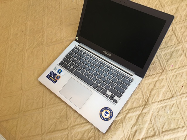 Laptop Asus ux32 vỏ nhôm mỏng nhẹ như Macbook Air đẹp sang trọng | BigBuy360 - bigbuy360.vn