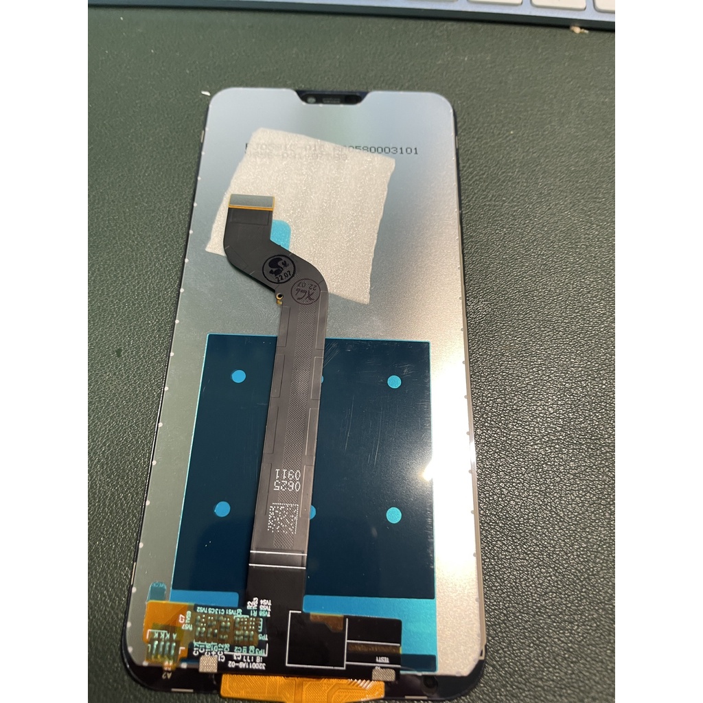 Màn Hình Xiao Mi Redmi 6 Pro/A2Lite Tặng Kèm Bộ Sửa 8 Trong 1 Và Keo Dán Màn