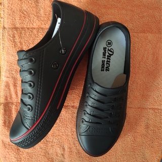 Giày đi mưa cho nam và nữ siêu nhẹ siêu bền đẹp chất liệu nhựa bền nhẹ và thoải mái đi trong thời tiết mưa.đi biển