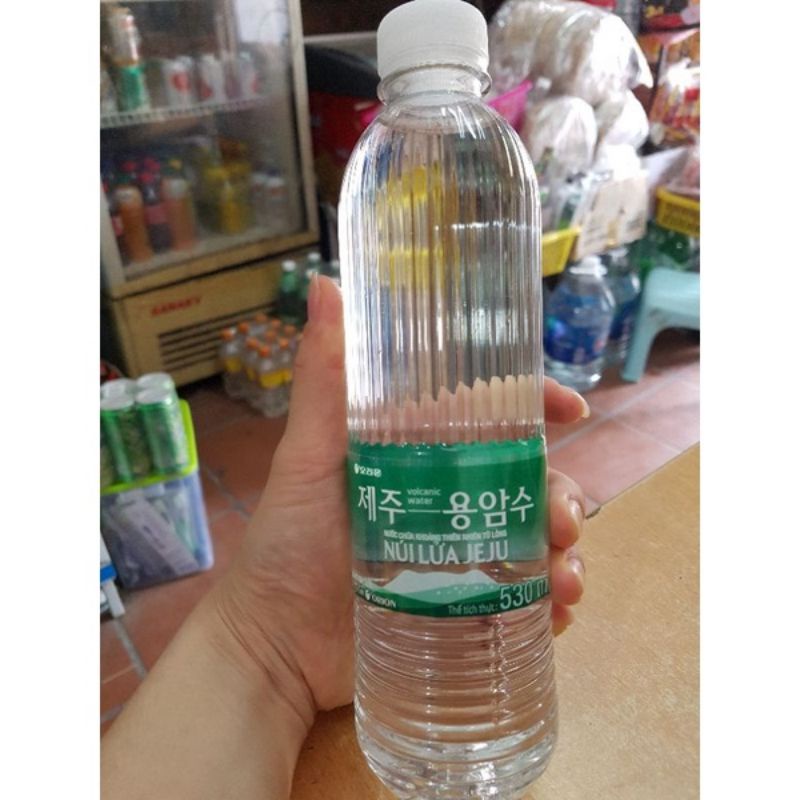 Nước khoáng Núi Lửa Jeju Thùng 20 chai
