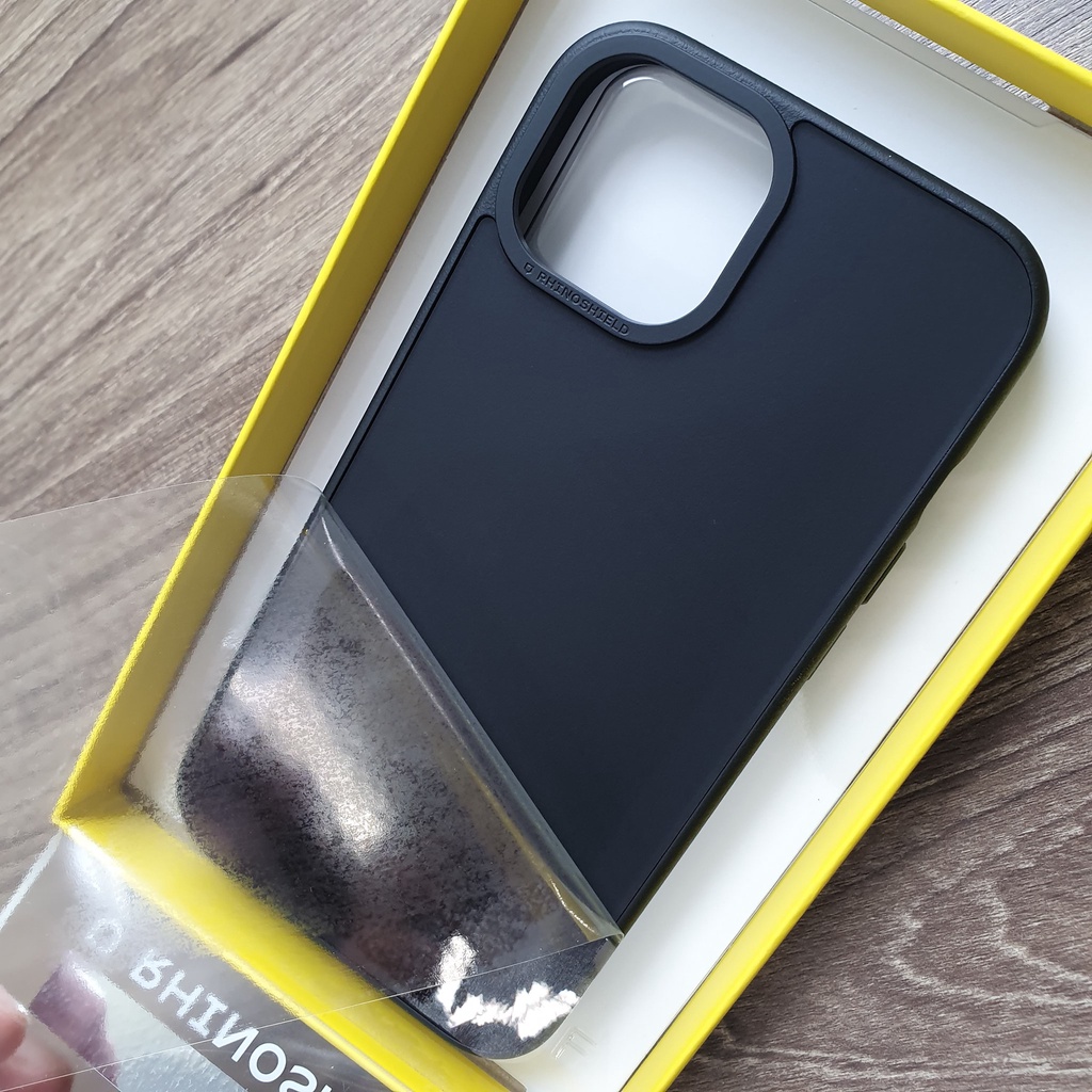 Ốp lưng Solidsuit chống sốc chính hãng Rhinoshield cho iPhone 12 / 13 / 14