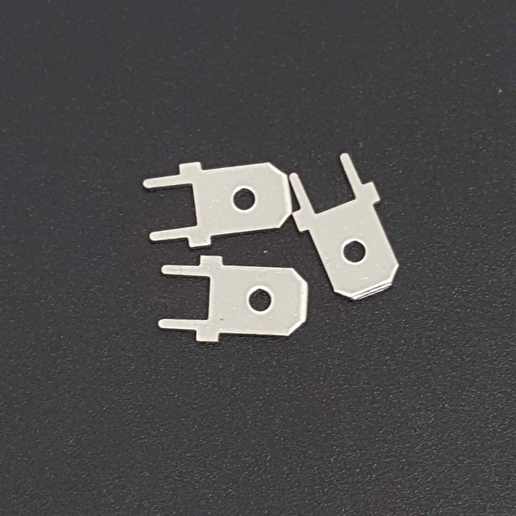 2 cai Chân cắm chốt 6.3mm