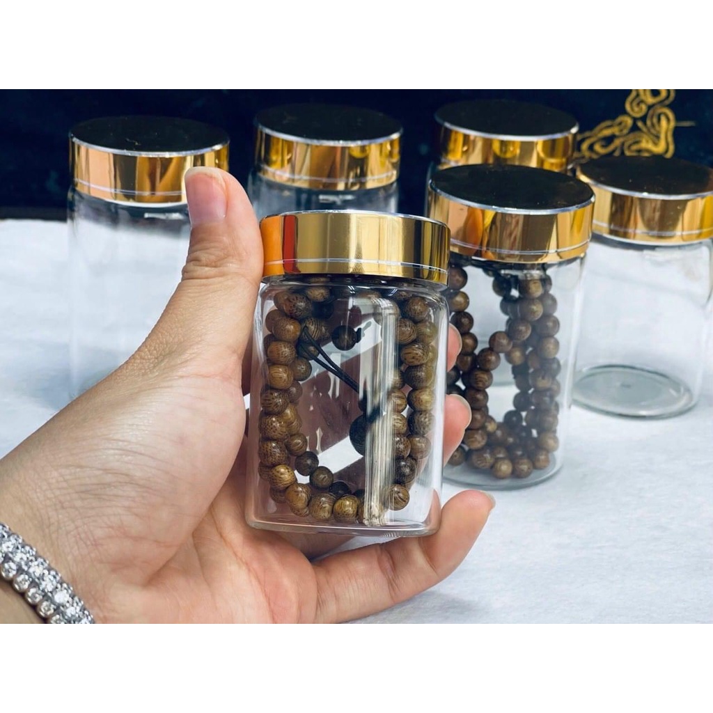 Hũ thủy tinh đựng vòng trầm hương , đông trùng hạ thảo, saffron