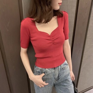 Áo dệt kim cổ vuông