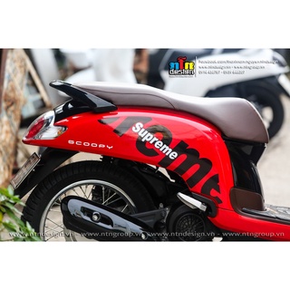 Tem Scoopy - mẫu Supreme