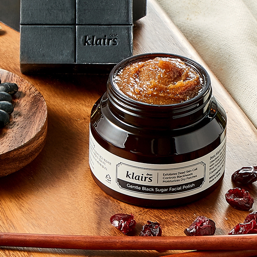 Tẩy Tế Bào Chết giảm Mụn Đầu Đen, Giúp Da Mềm Mịn Với Đường Đen Klairs Gentle Black Sugar Facial Polish - Skin hub