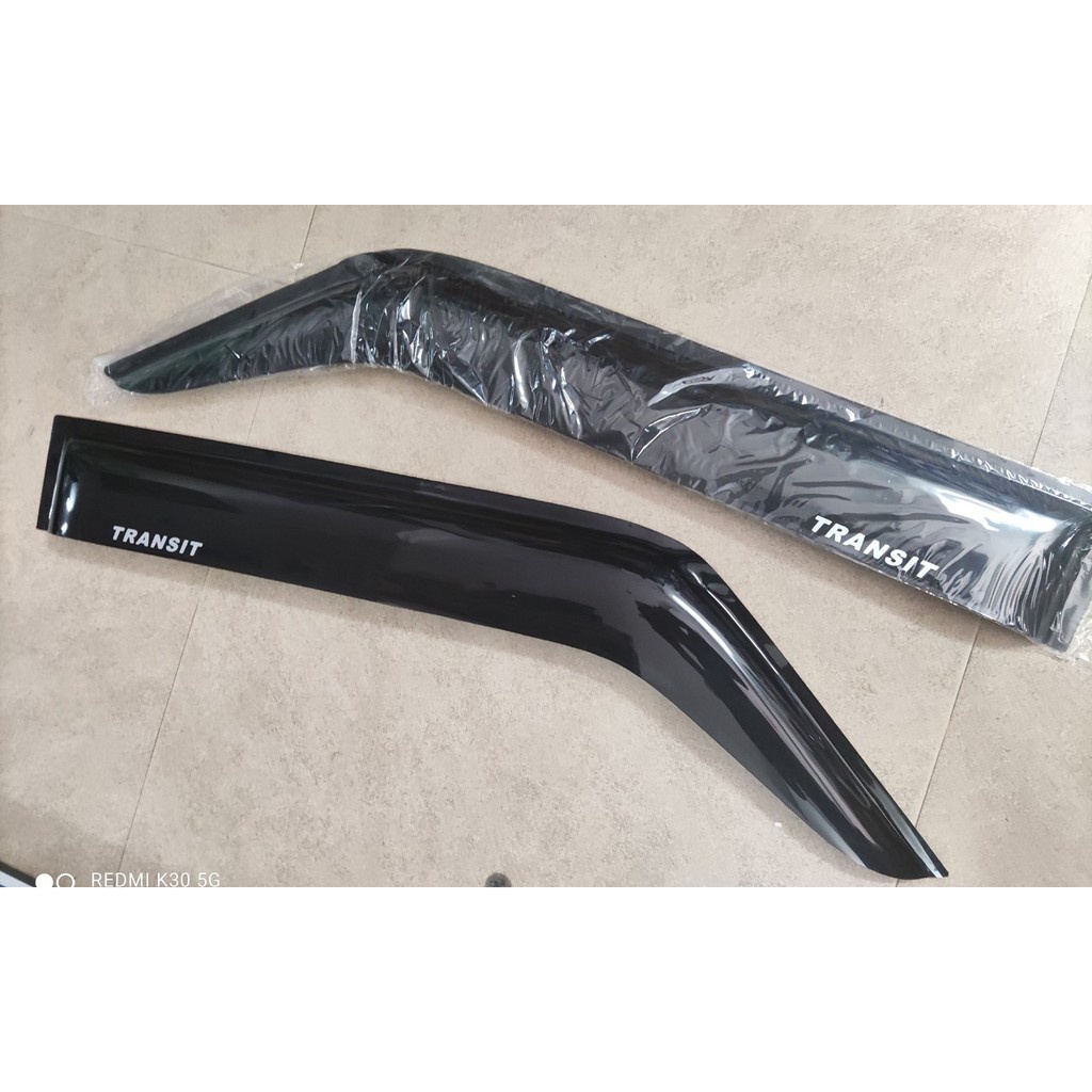 Vè che mưa xe Ford Transit 2014 đến 2021 Nhựa đen cao cấp