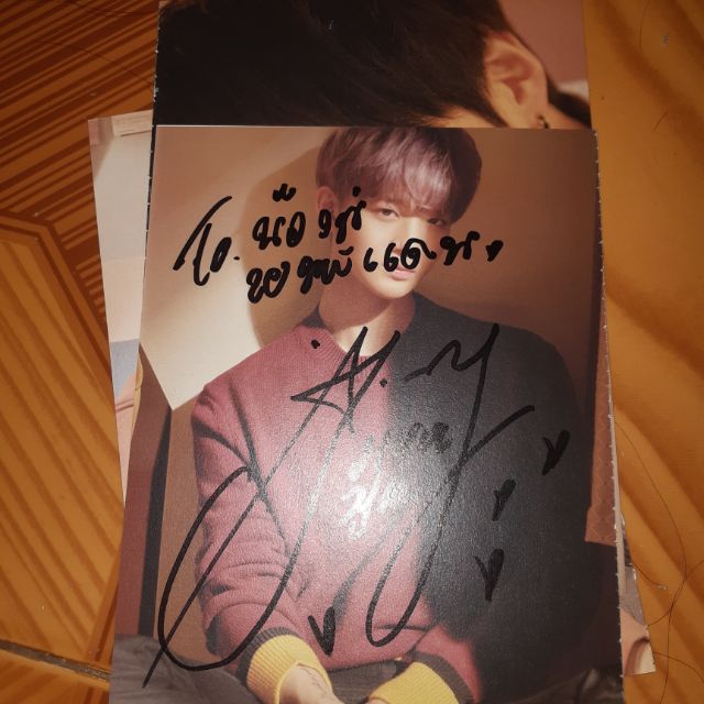 Trang Kí Chữ Tay Thật Từ FanSign JinYoung 350k