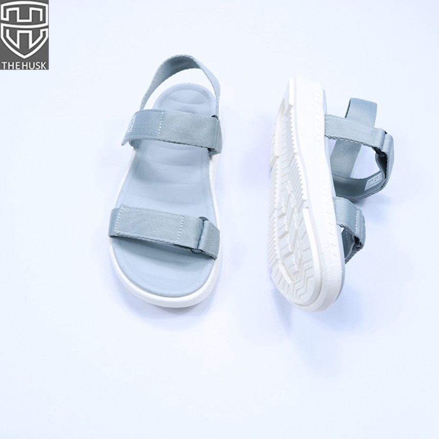 Giày Sandals Nữ HuuCuong &amp; TheHusk 2 Quai Ngang Màu Xám Đế Trắng - TH10