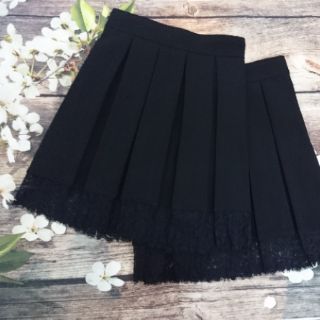 Chân váy xếp ly phối ren