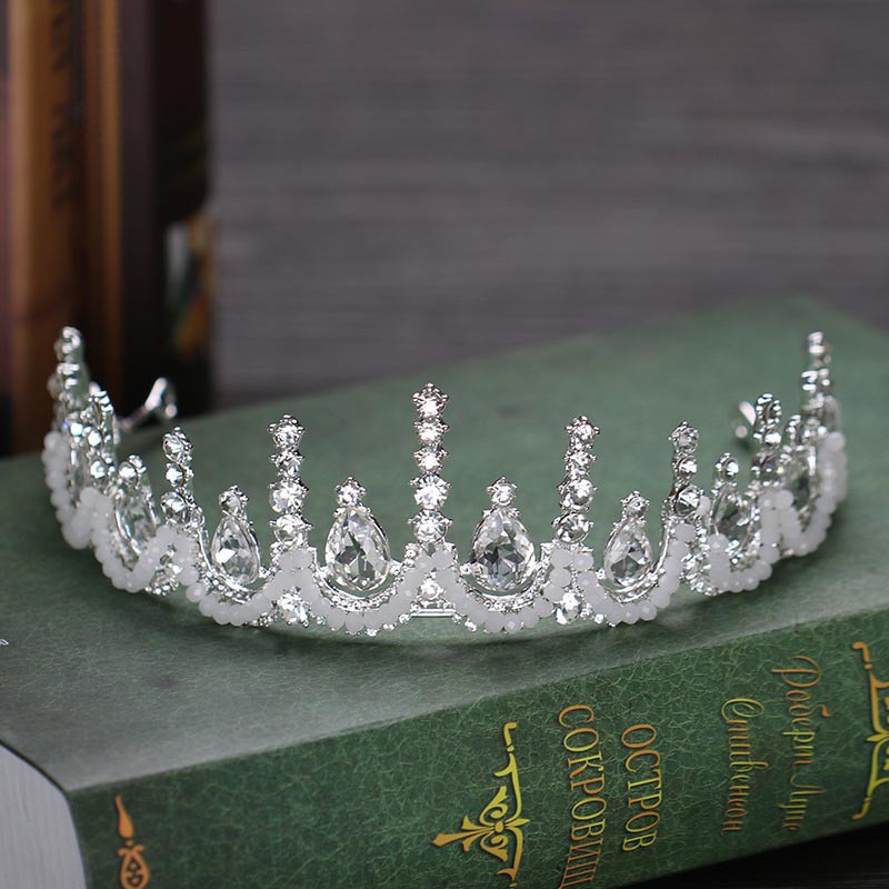 Vương miện cô dâu đính đá lấp lánh