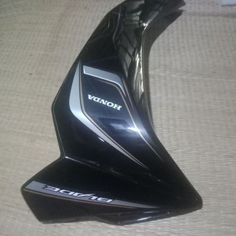 cánh yếm, yếm ngoài BLADE110