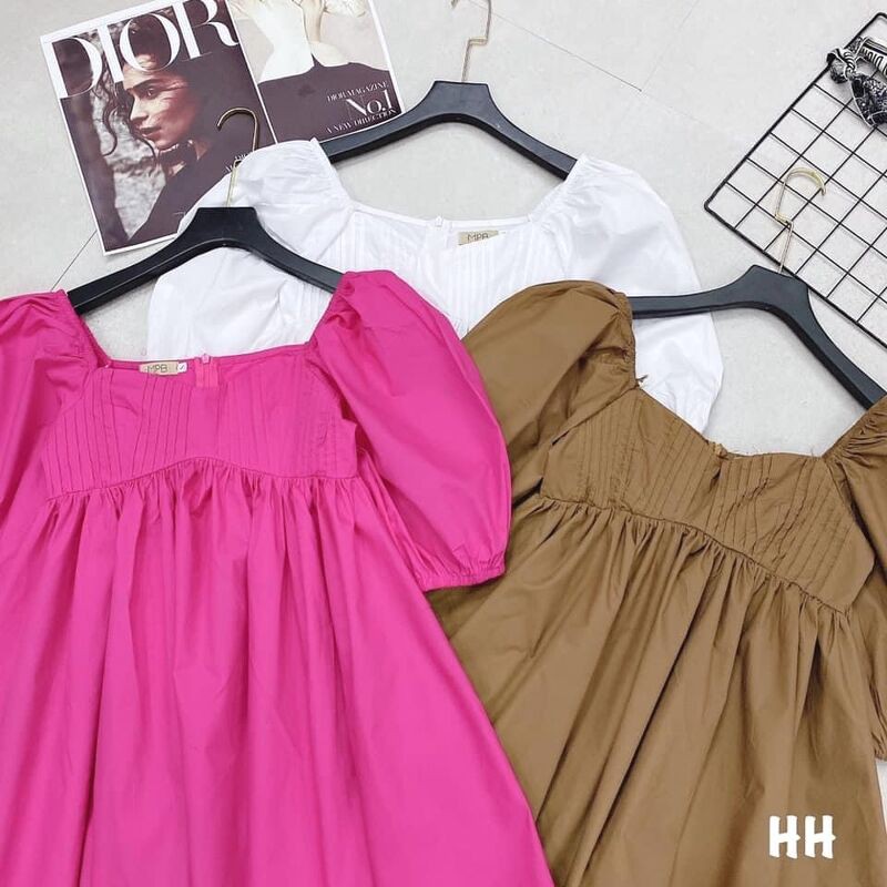 váy cổ vuông nhún ngực bo tay dáng ngắn