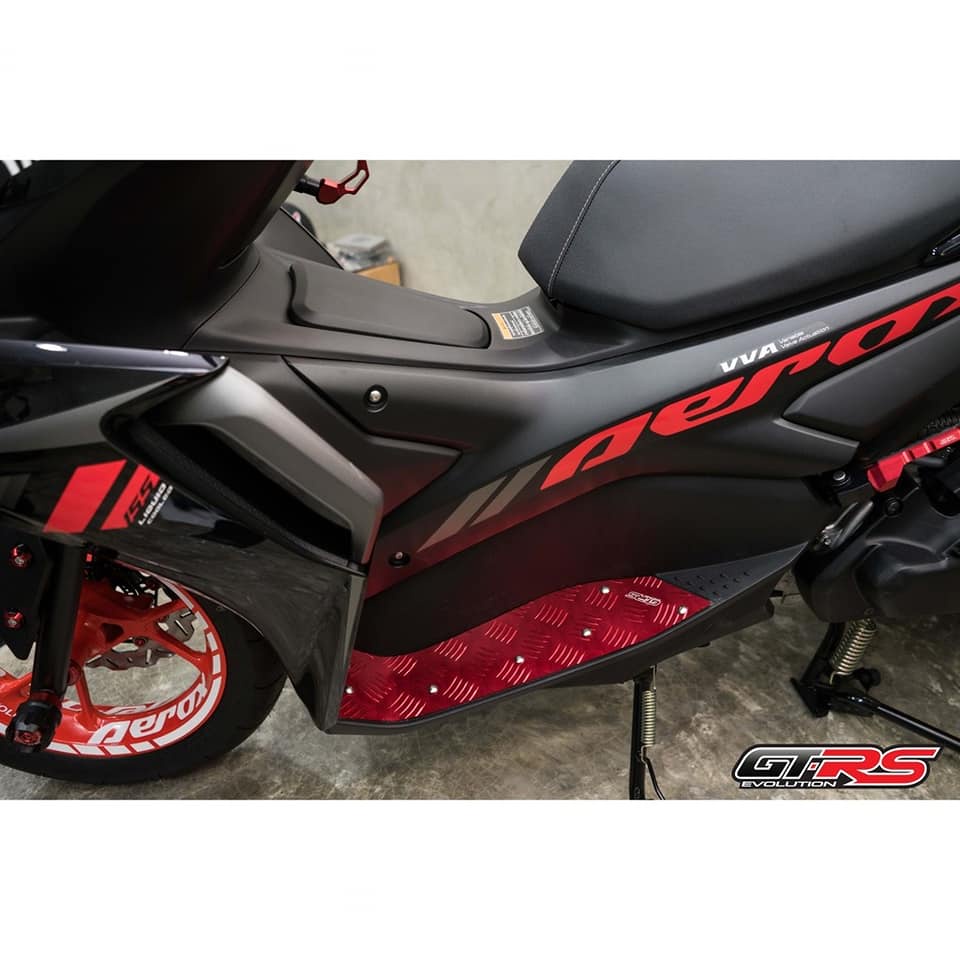 Thảm gác chân trước GTRS NVX155 V2