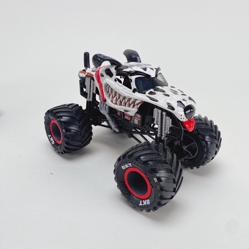 Monster Jam - xe tải quái vật hàng cao cấp