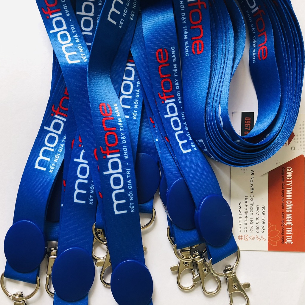 In dây đeo thẻ chất liệu Polyeste cao cấp in chuyển nhiệt bền đẹp không bong tróc nội dung, bao thẻ nhân viên giá rẻ