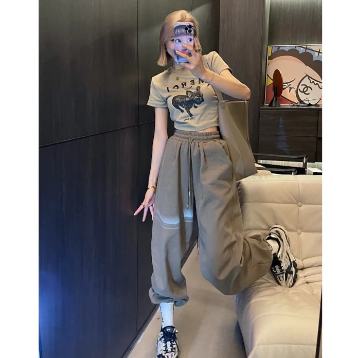 Áo thun croptop MERCI